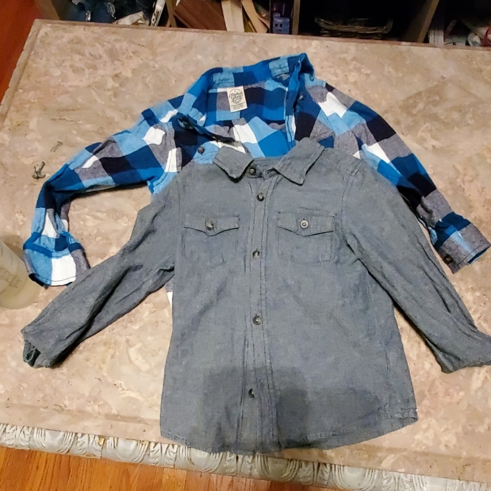 2 button ups